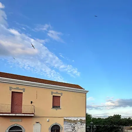 Austinu E Bingedda's Pensión